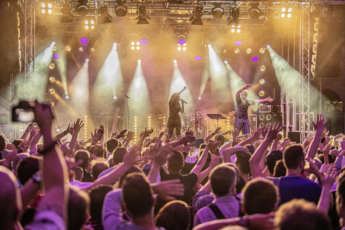 teasermotiv-buehne-burgfest